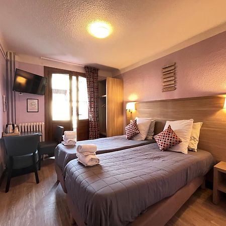 Hotel Du Cheval Blanc Barcelonnette Exterior photo